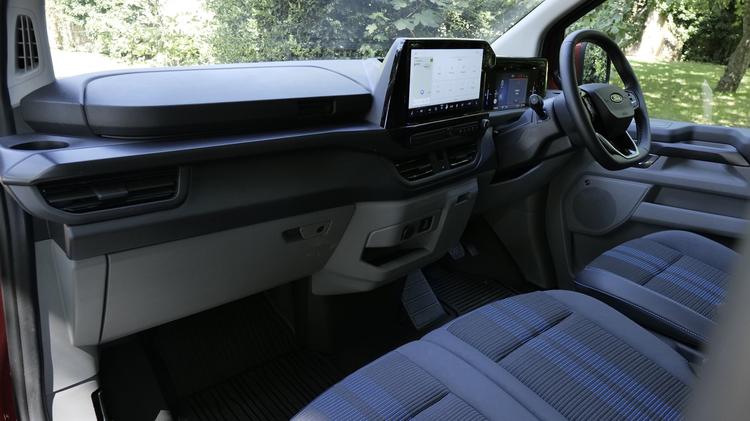 FORD E-TRANSIT CUSTOM 320 L2 ELECTRIC RWD 210kW 65kWh H1 Van MS-RT Auto